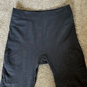 Lululemon Gray Free To Flow 7/8 Yoga Tight